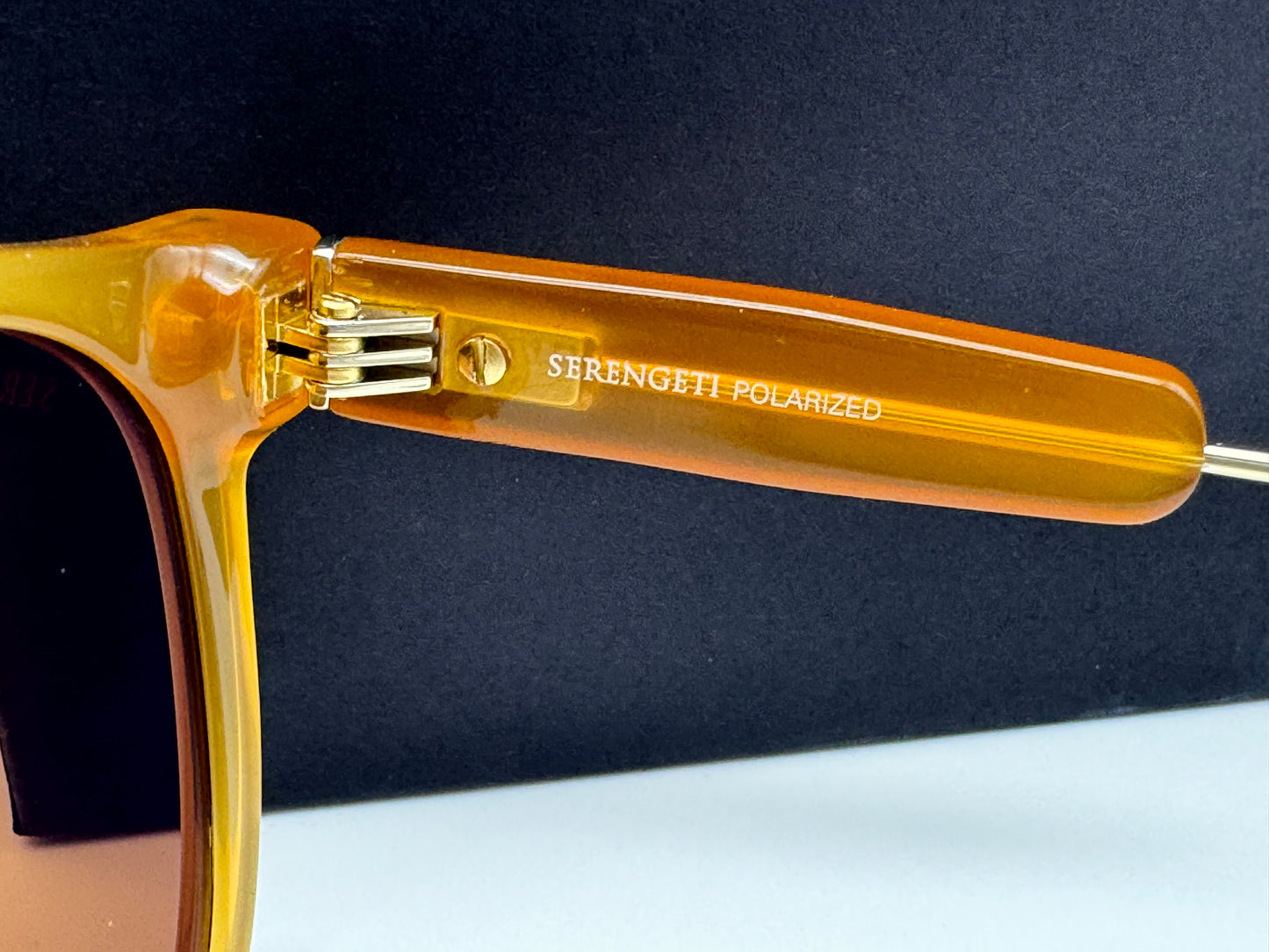 Serengeti Amboy 53mm Shiny Honey Acetate / Shiny Light Gold Metal Polarized Photochromic SS530002 Italy NEW