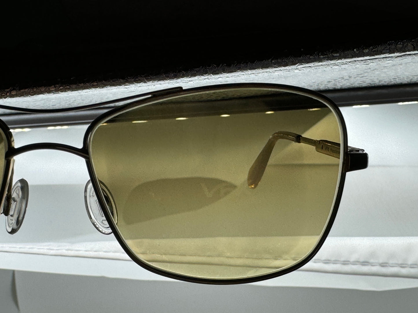 Oliver Peoples Sanford 57mm OV 1130 S Gold / Chrome Amber Photochromic 5132 / 85 Japan Preowned