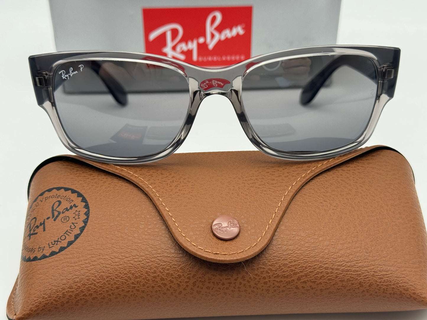 Ray-Ban RB 4388 55mm Transparent Gray / Polarized Smoke 6647G3 NEW