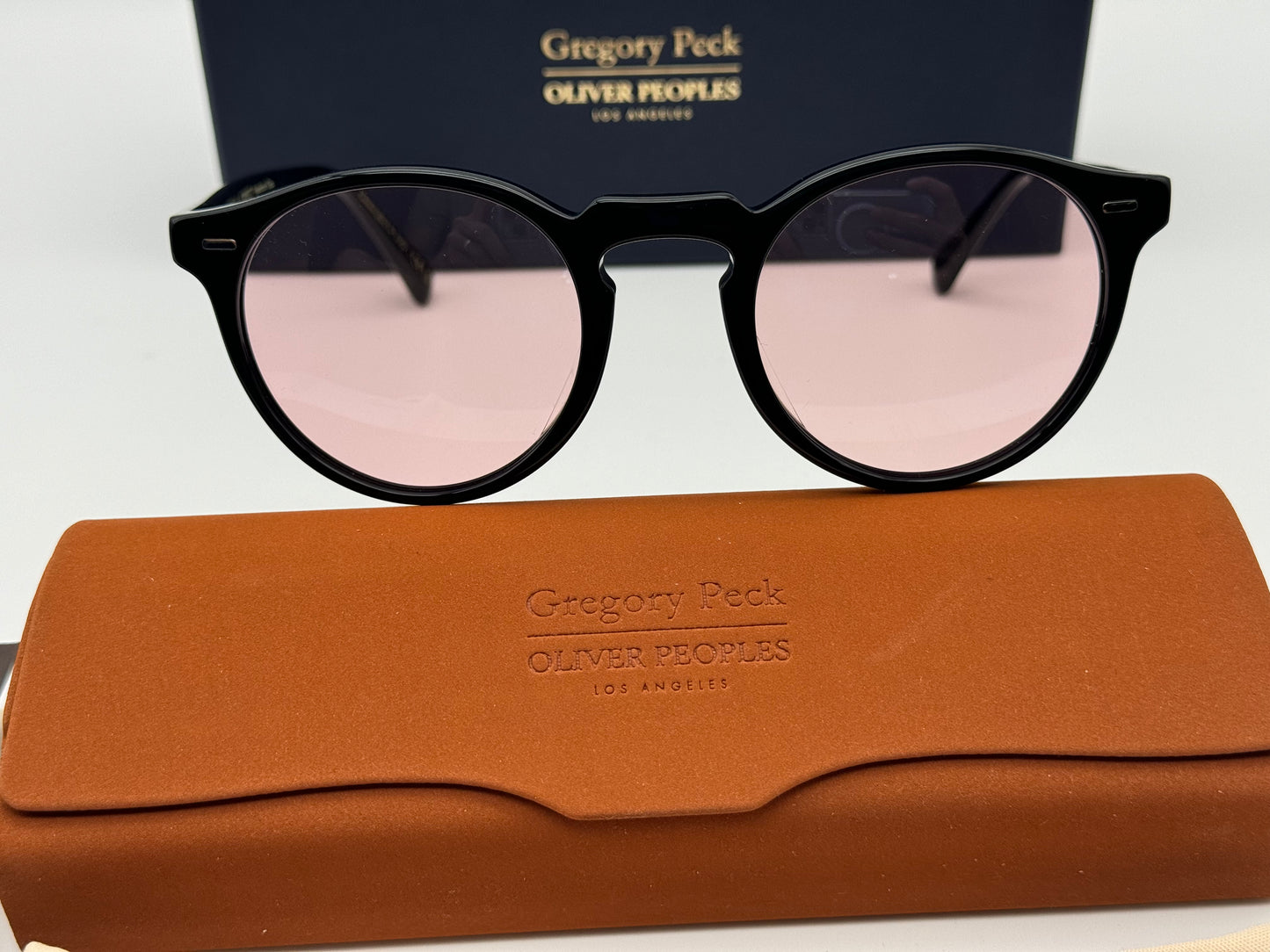 Oliver Peoples Gregory Peck 50mm Limited Edition Black / Pink Photochromic OV 5217 10054Q Italy NEW