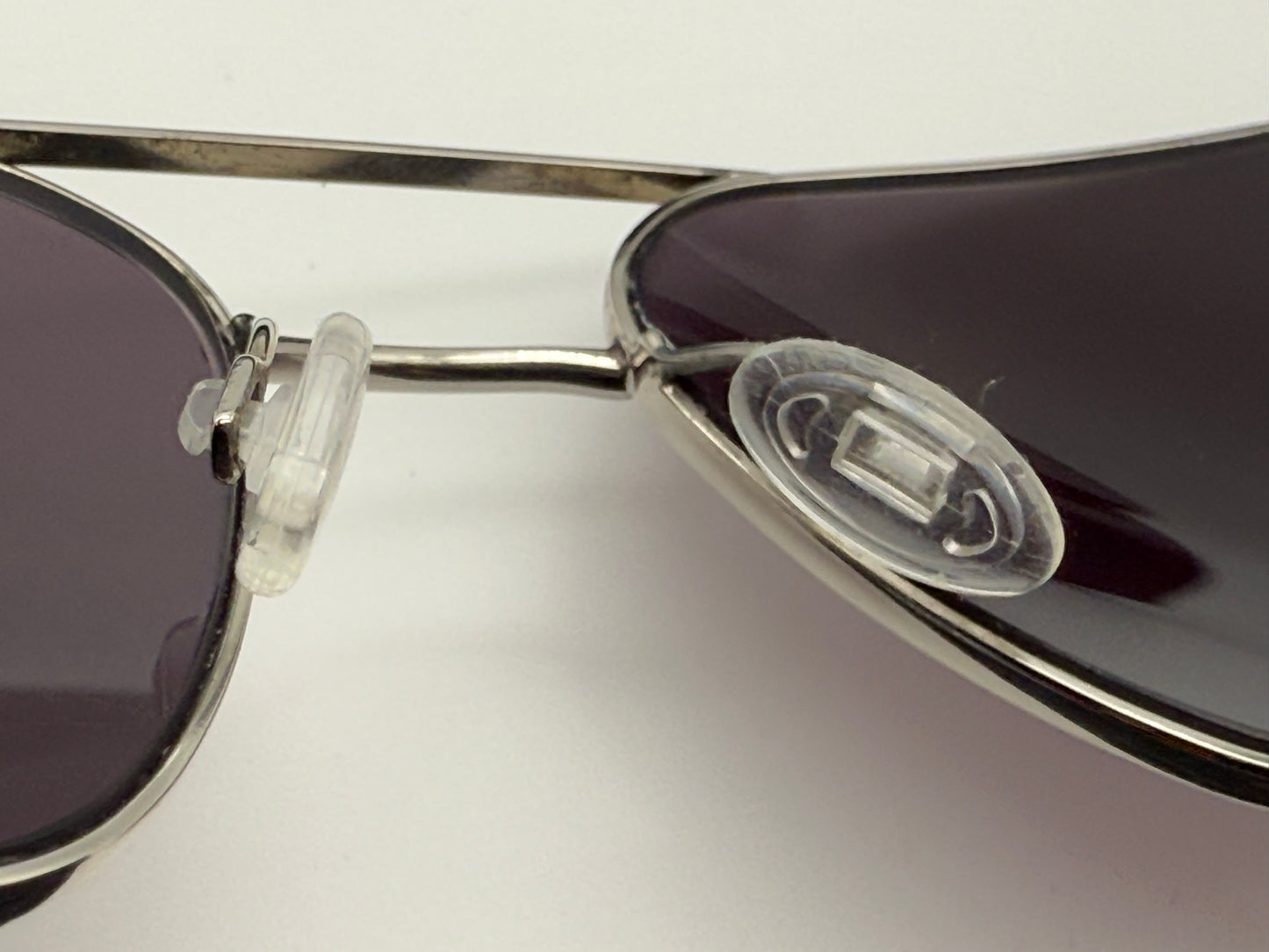 Oliver Peoples Victory 55mm Silver / Purple none-polarized polymer lens Preowned