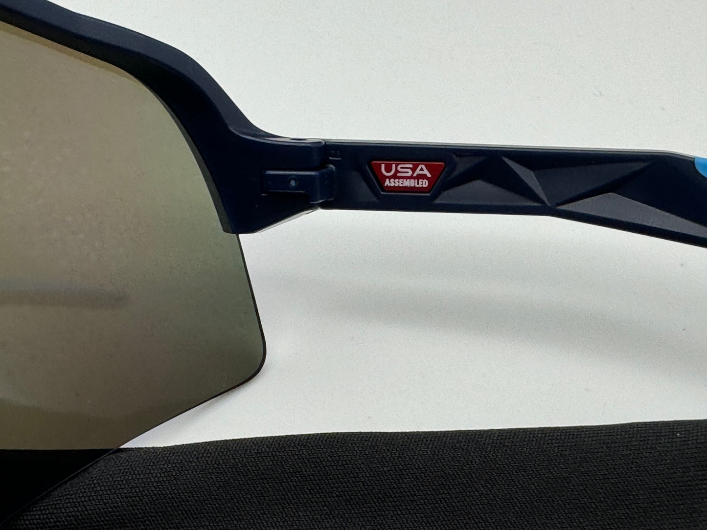 Oakley Sutro Lite Sweep Prizm Sapphire Matte Navy 

OO9465-0539 NEW