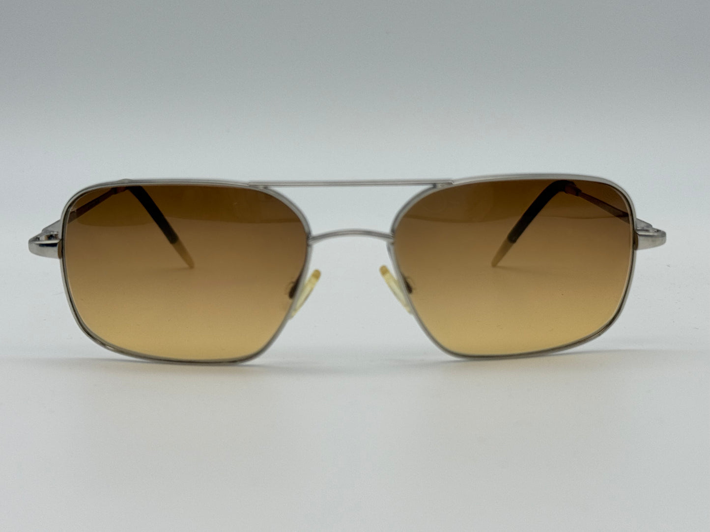 Oliver Peoples Victory 55mm Silver / Brown Gradient none-polarized polymer lens Preowned