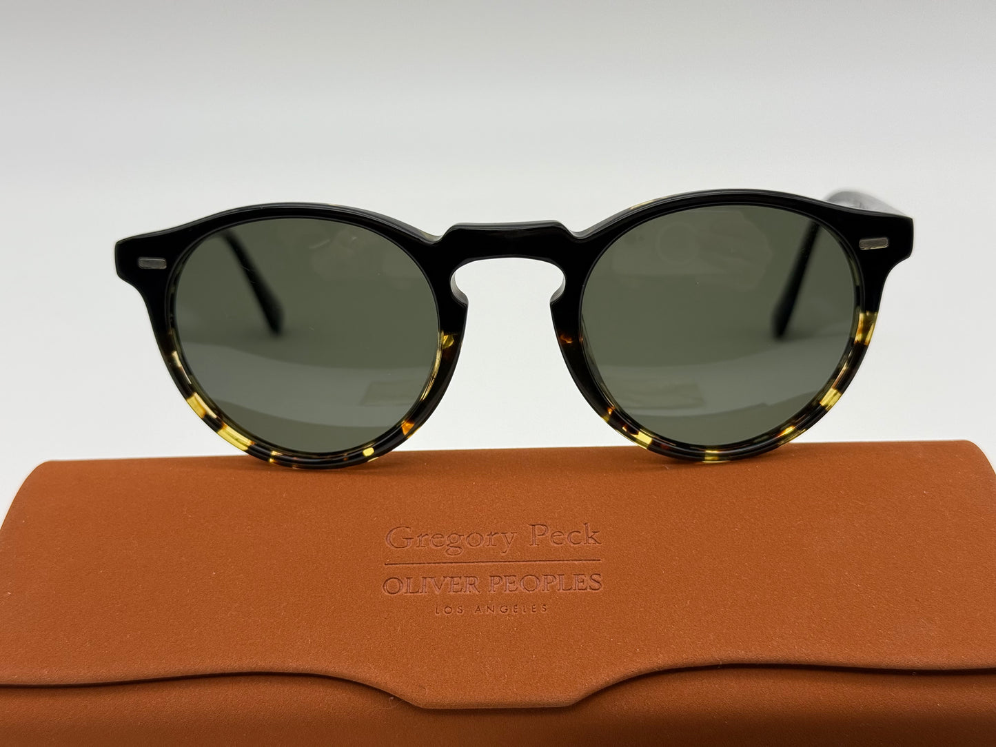 Oliver Peoples Gregory Peck Sun OV 5217S 1178P1 47mm Black-DTBK Gradient Preowned