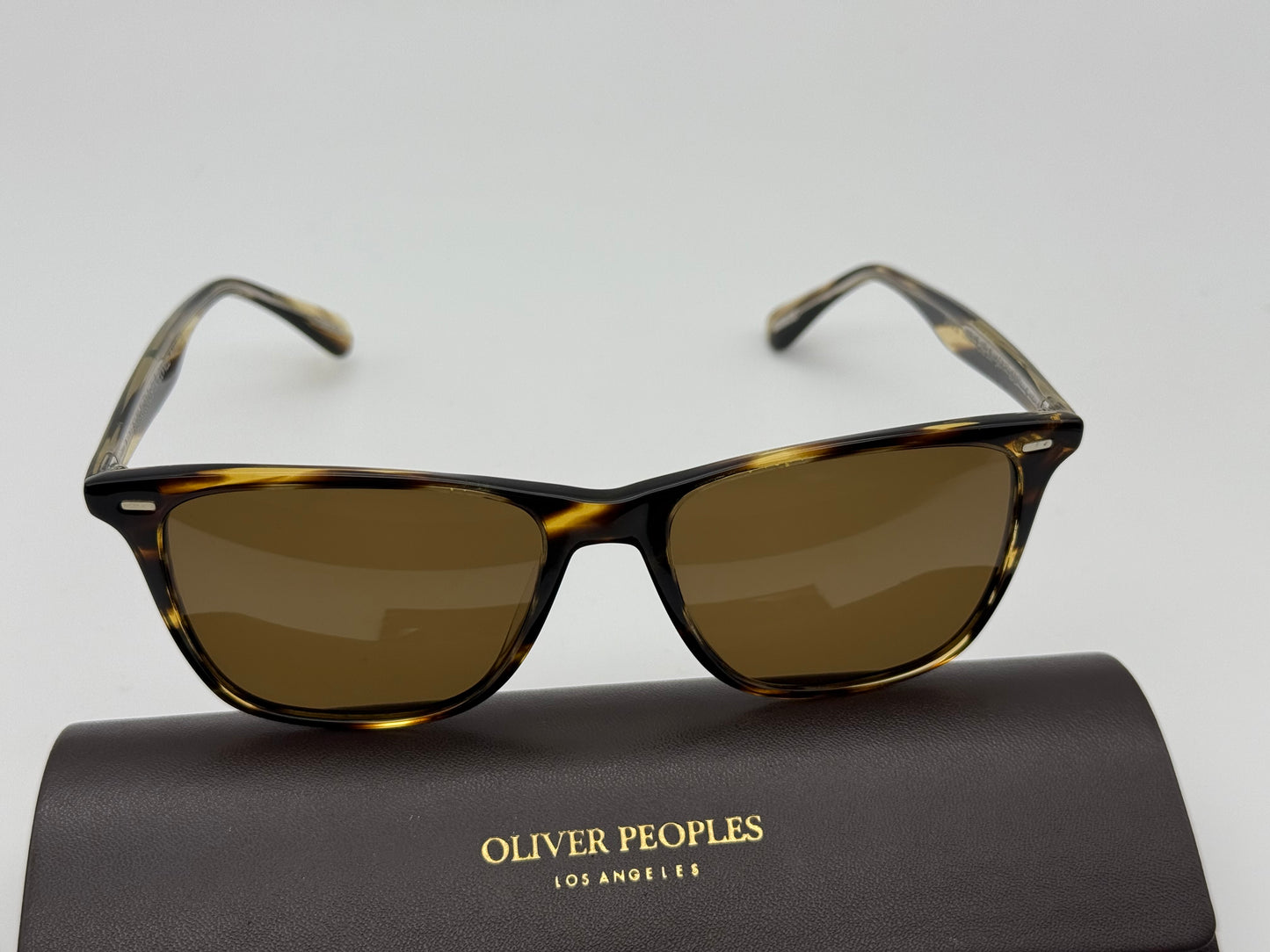 Oliver Peoples Ollis Sun 54mm OV 5437SU Cocobolo/True Brown Polarized 1003/57 made in Italy Sunglasses Preowned