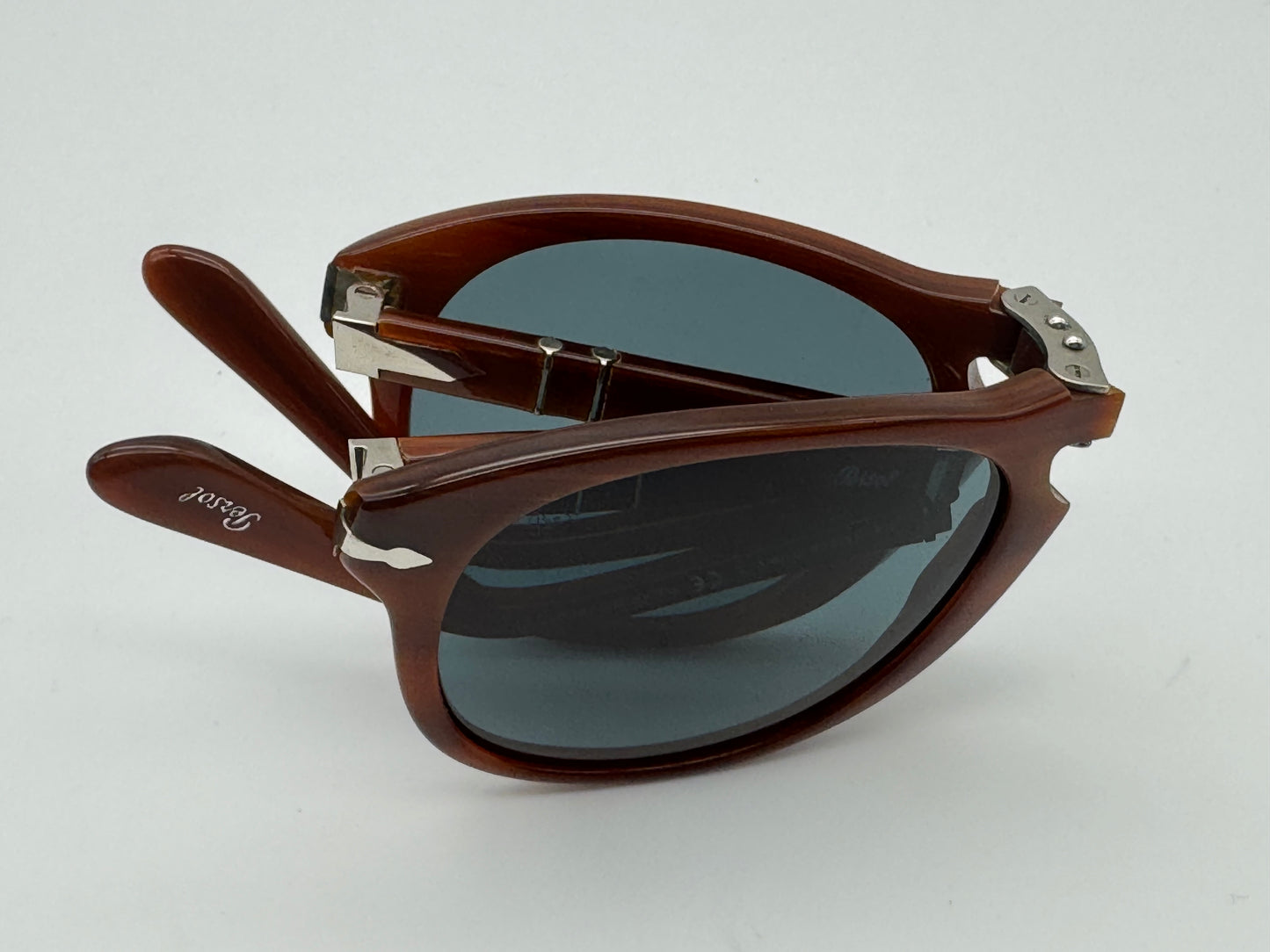 Persol 714 52mm Rare Stripped Nut / Blue Polarized Photochromic Lens 957 / 4N Folding Italy Preowned