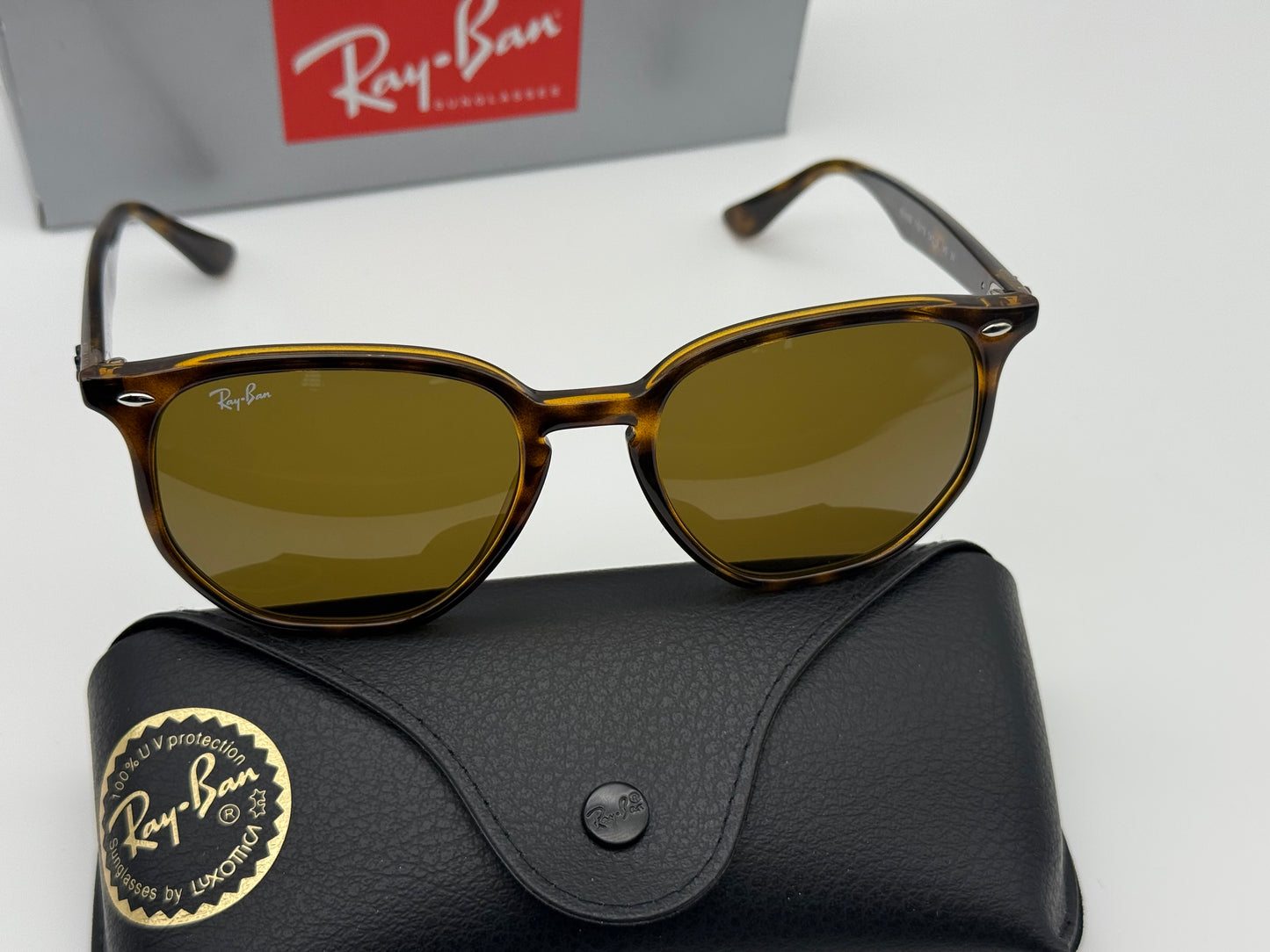 Ray Ban RB 4306 54mm 710 / 73 Polished Light Havana / B 15 Brown factory defect