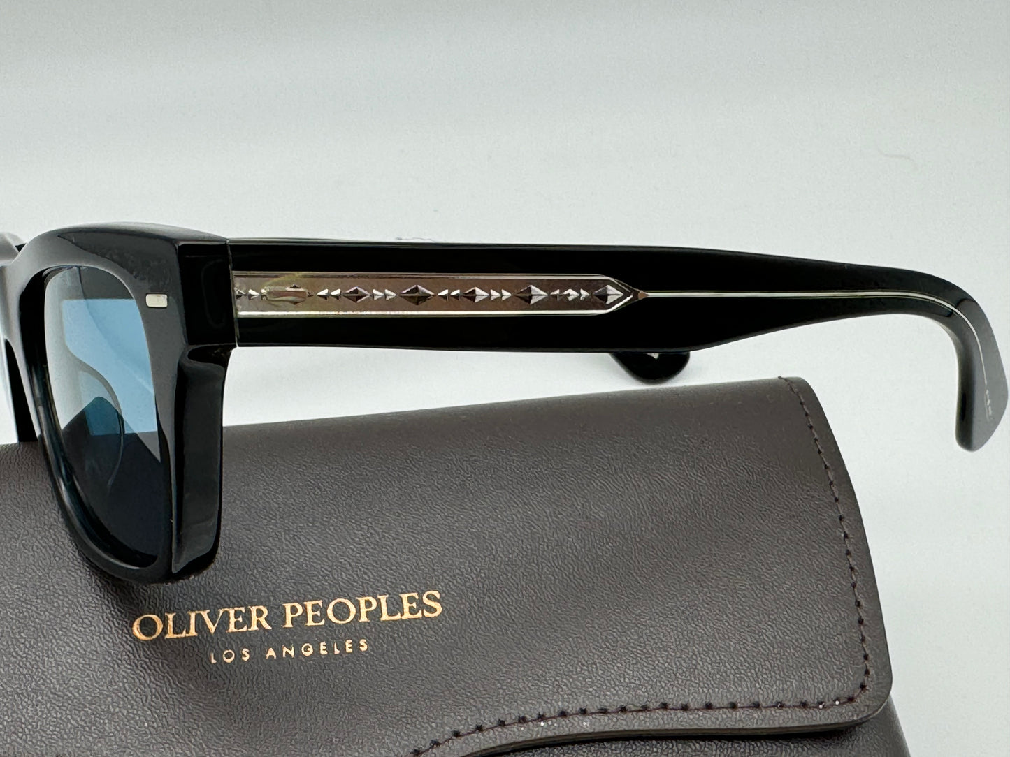 Oliver Peoples Oliver Sun 49mm Limited Edition Black / Teal Polarized OV 5393 SU 1005P1 Italy Defect