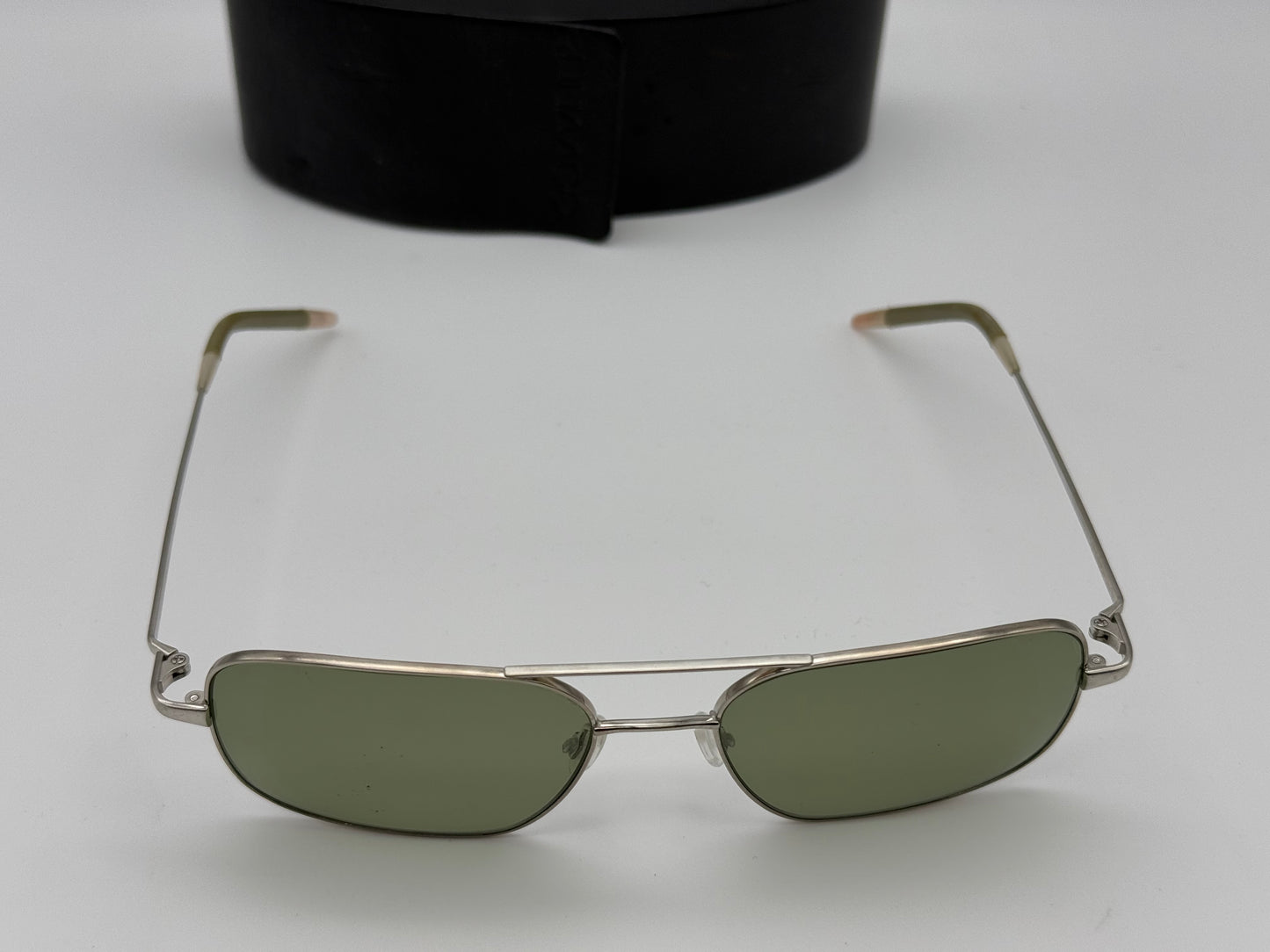 Oliver Peoples Victory 55mm Silver / Green Polarized o X p Polarized Glass Lens Japan Preowned