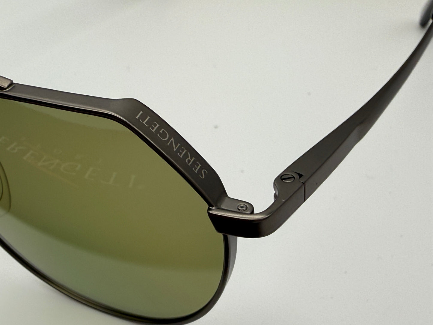 Serengeti Shelby 54mm SS 533005 Matte / Gunmetal Spirit Polarized 555NM NEW