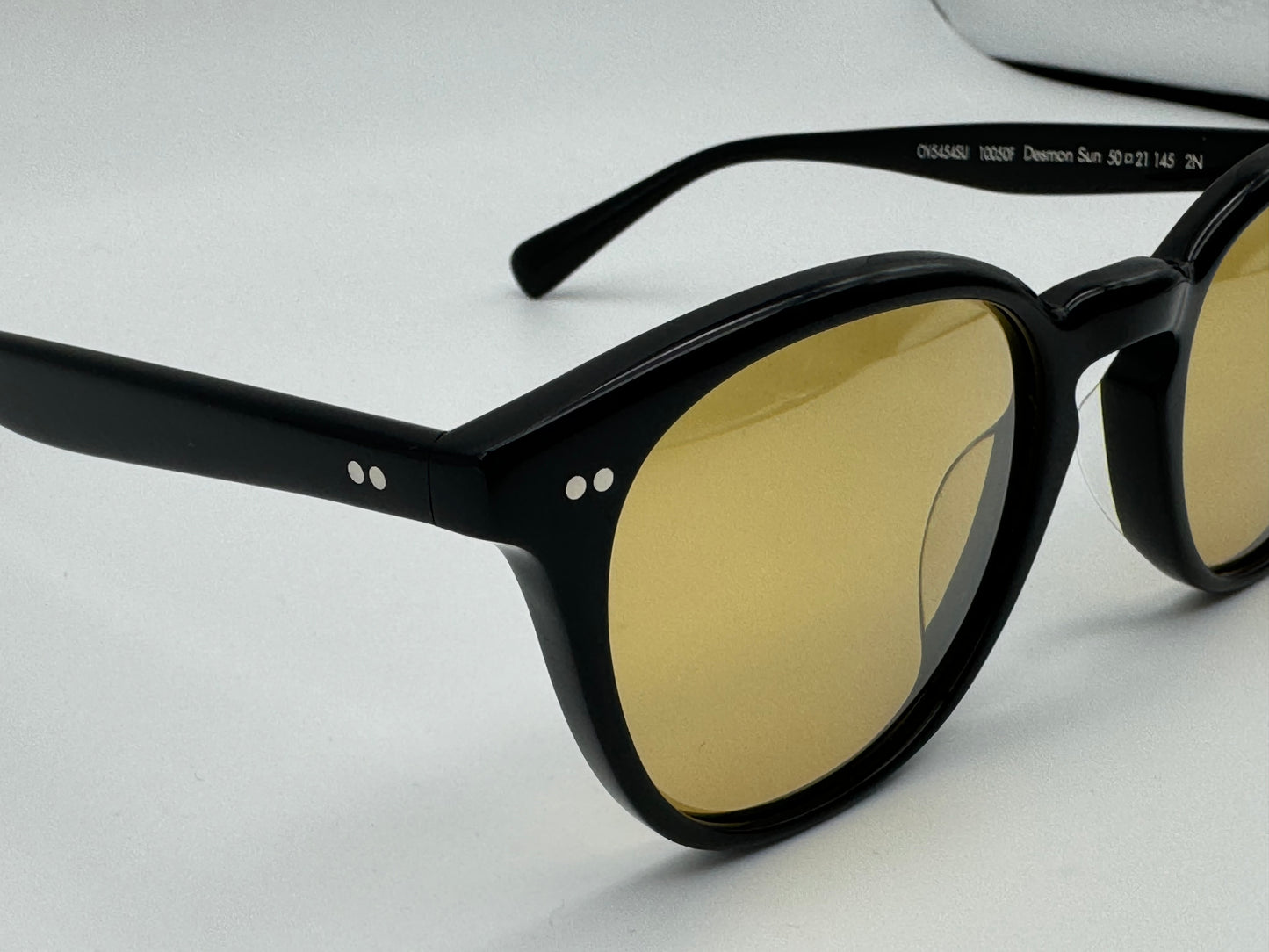 Oliver Peoples Desmon Sun 50mm Black / Mustard OV 5454 10050F Italy NEW