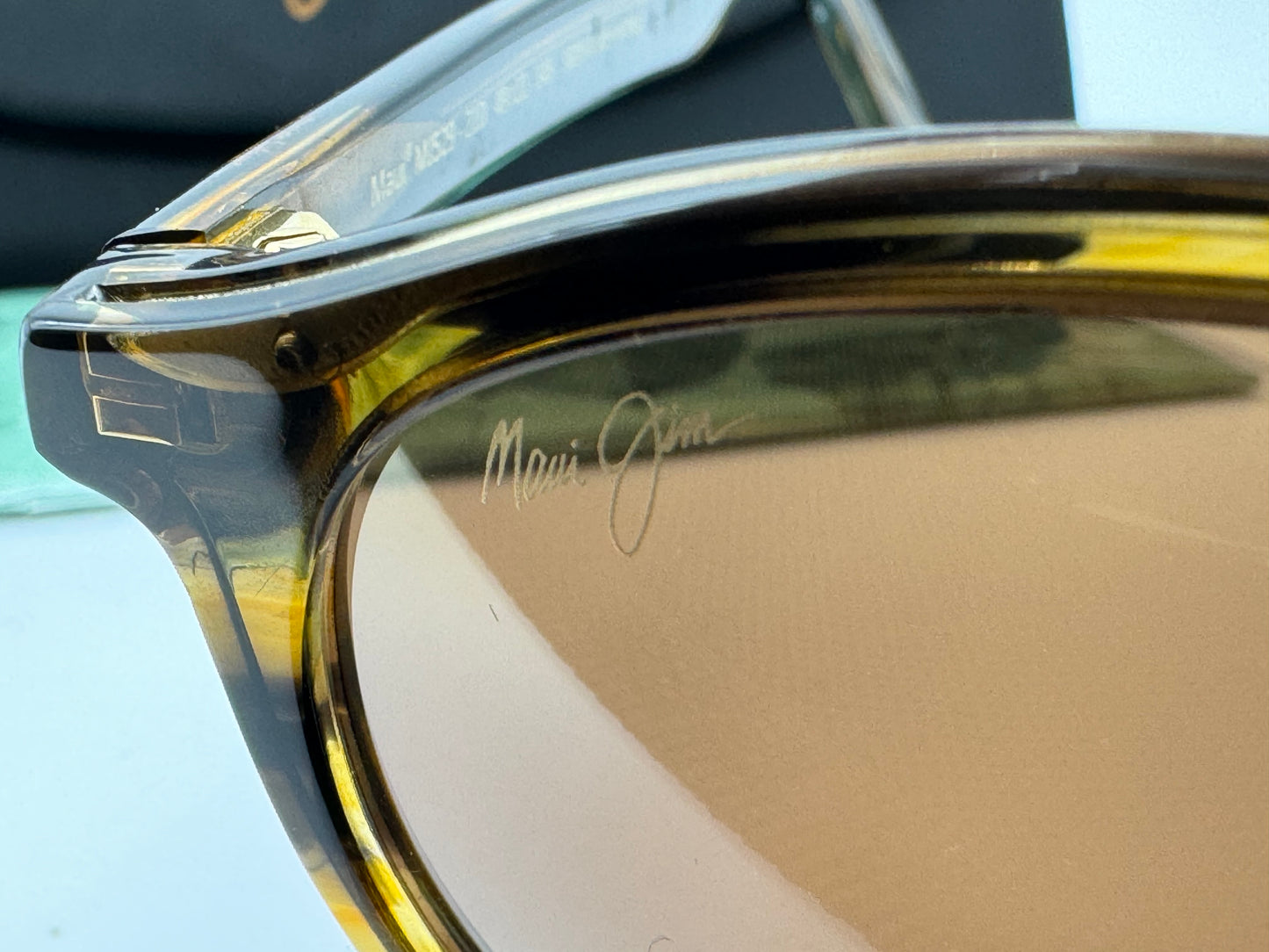 Maui Jim Sunny Days 49mm H526-21D Honey Smoke / HCL Bronze Polarized Sunglasses Italy NEW missing box