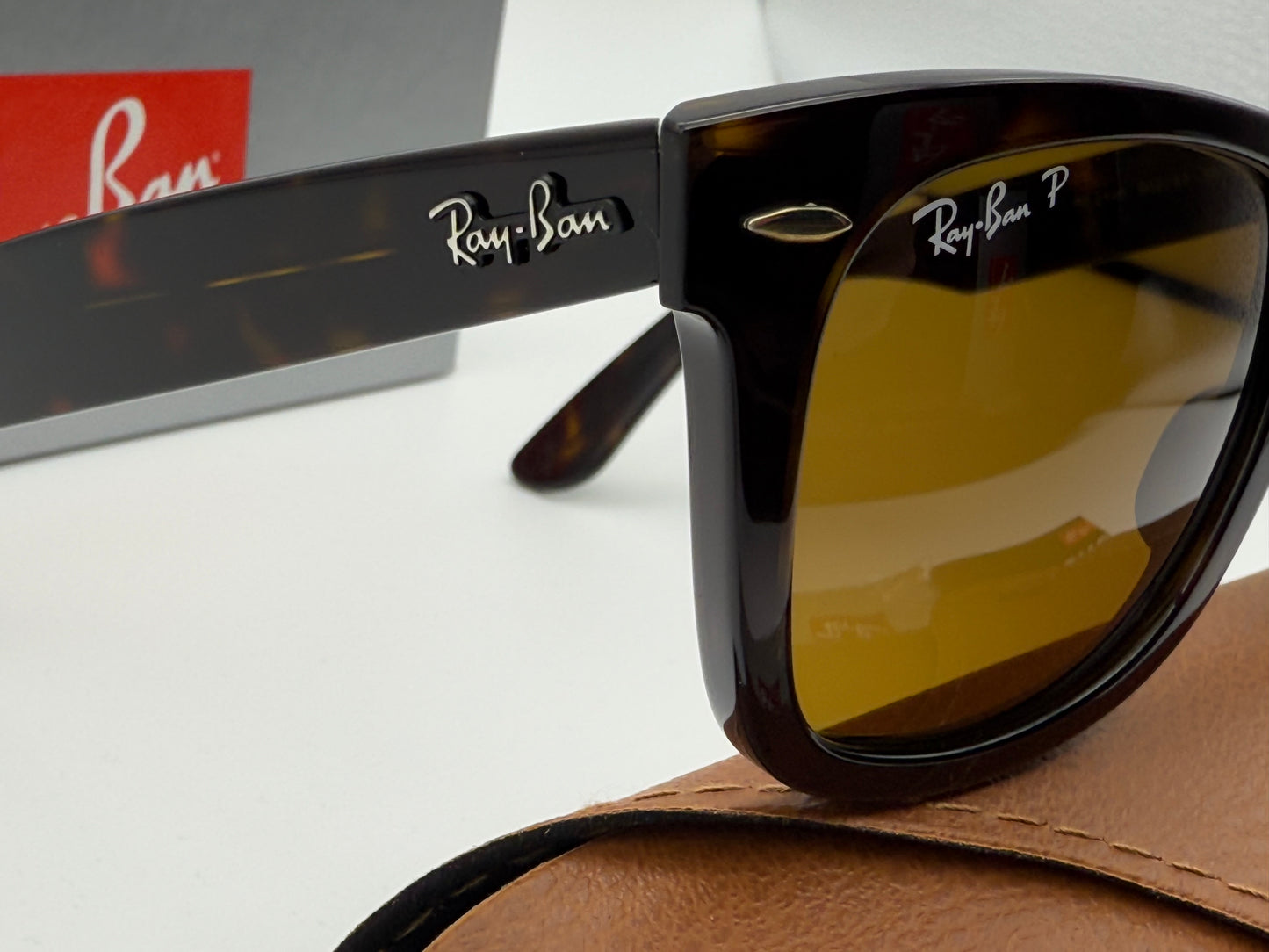 Ray-Ban Original Wayfarer 50mm RB 2140 Tortoise/ B15 902/57 hand made in Italy NEW