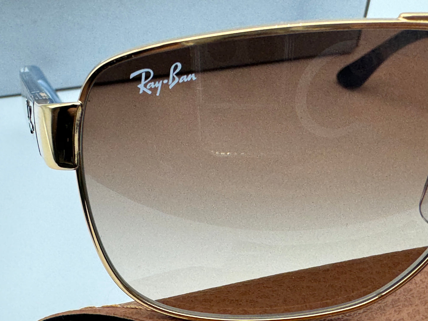 Ray-Ban RB 3530 58mm Gold / Brown Gradient Italy NEW