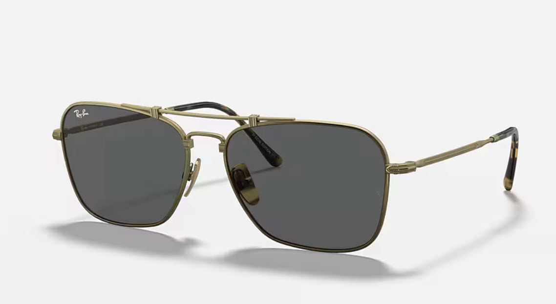 Ray-Ban Caravan Titanium 58mm Antique Gold / Gray Special Edition RB 8136 913757 Japan NEW