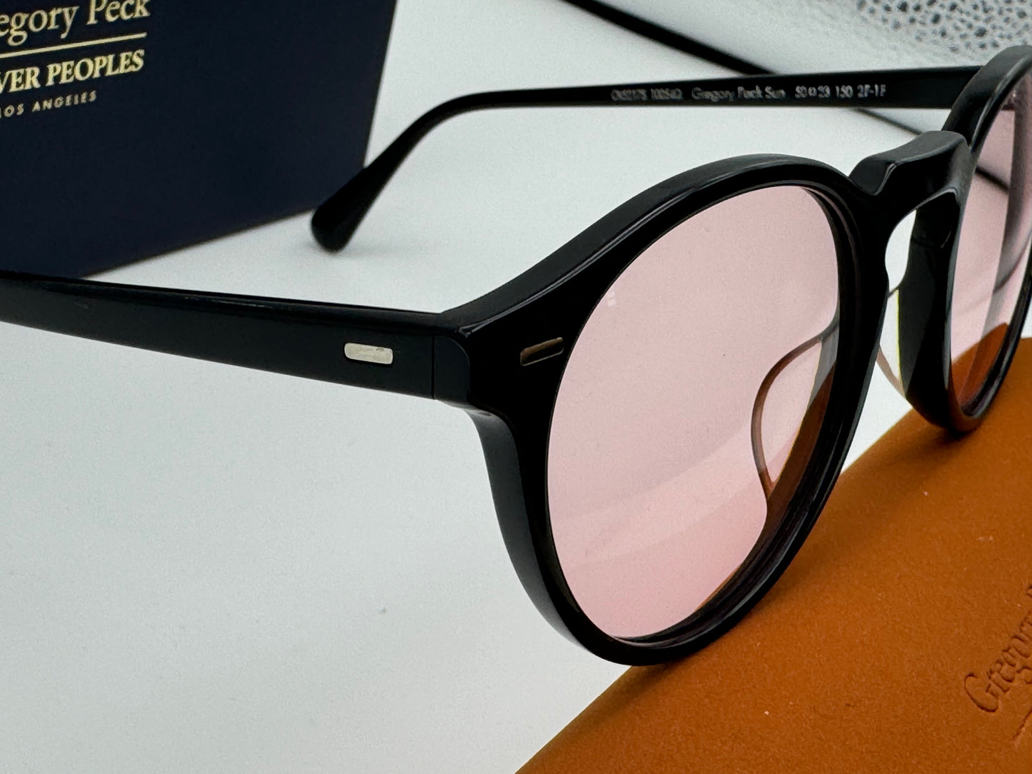 Oliver Peoples Gregory Peck 50mm Limited Edition Black / Pink Photochromic OV 5217 10054Q Italy NEW