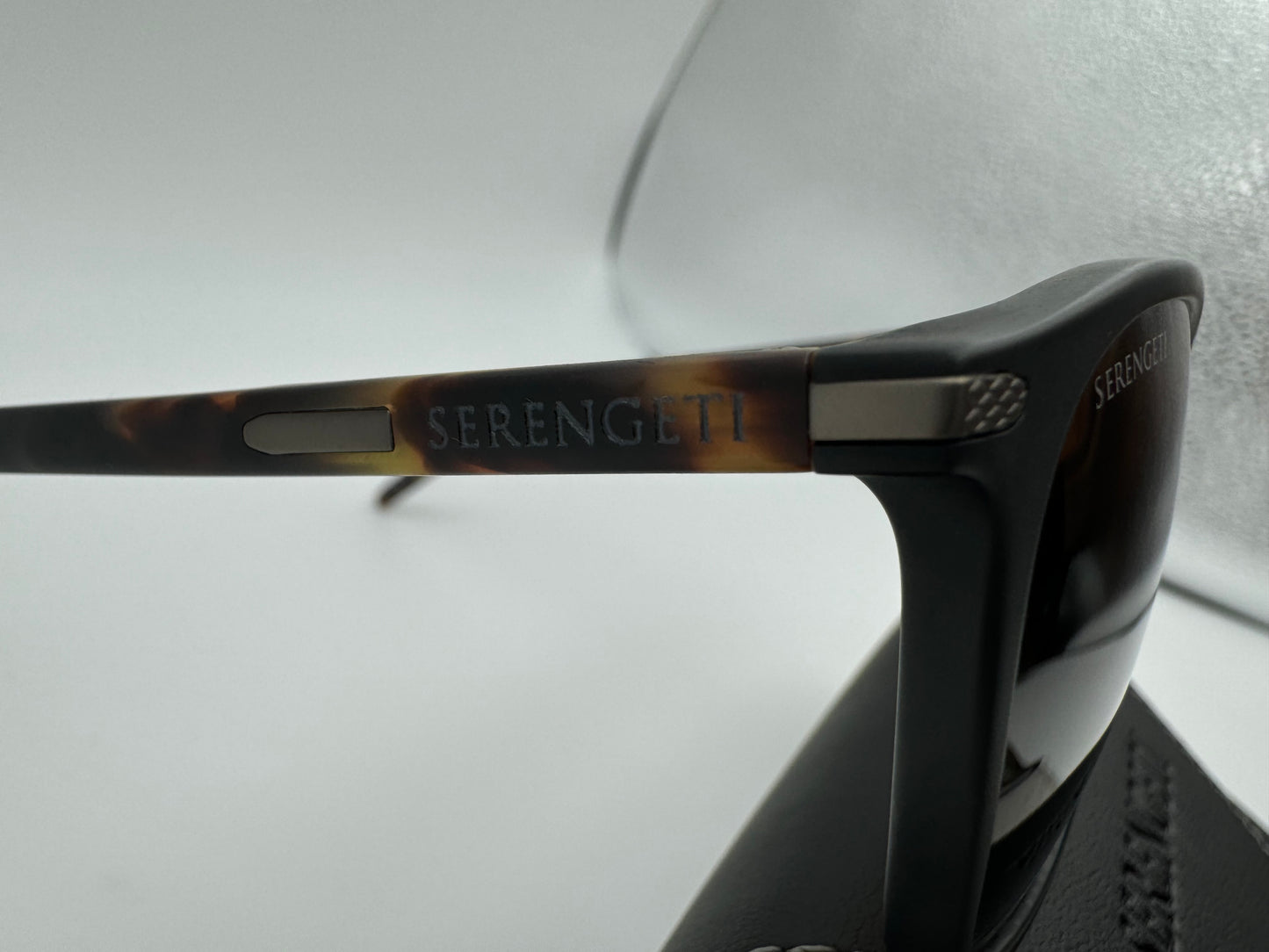 Serengeti Delio 51mm 8854 Matte Black / Polarized Drivers Mineral Glass Italy NEW