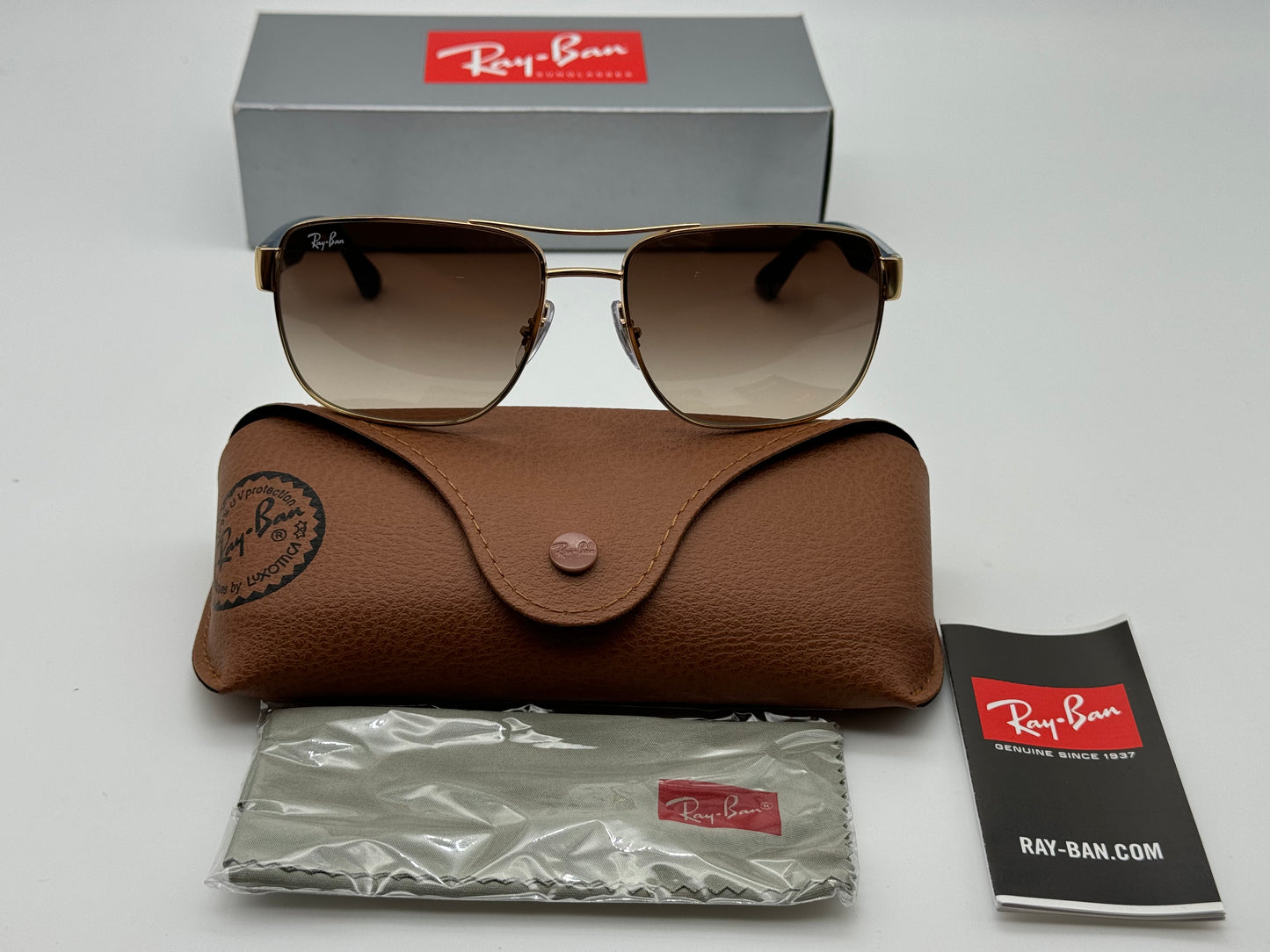 Ray-Ban RB 3530 58mm Gold / Brown Gradient Italy NEW