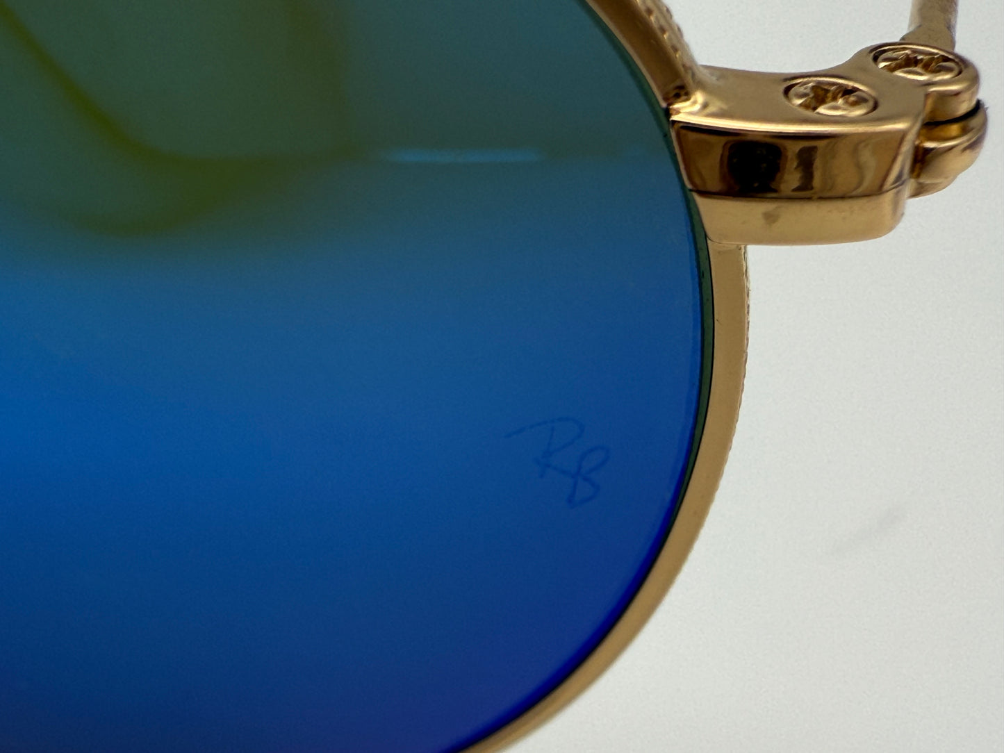 Ray-Ban Round Metal Folding RB 3532 Gold / Blue Flash Mirror 47mm 001 / 68 Italy Preowned