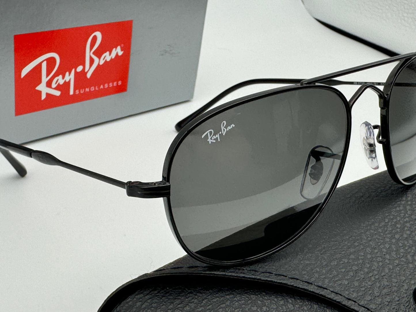 Ray-Ban Bain Bridge 57mm RB 3735 002/B1 Polished Black / Dark Gray Italy