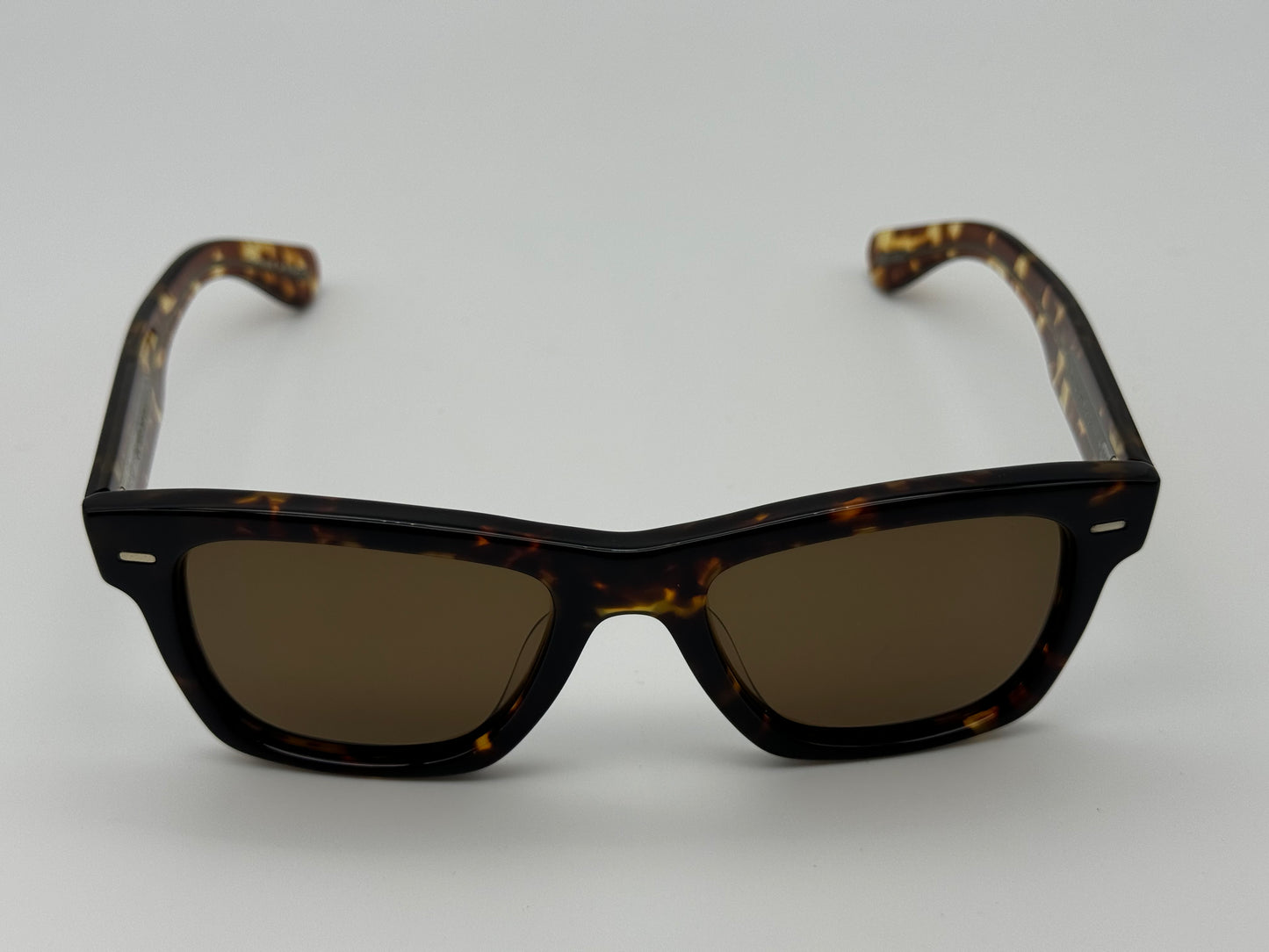 Oliver Peoples Oliver Sun 51mm OV 5393 SU DM2 / TrueBrown Polarized 165454 Italy Preowned