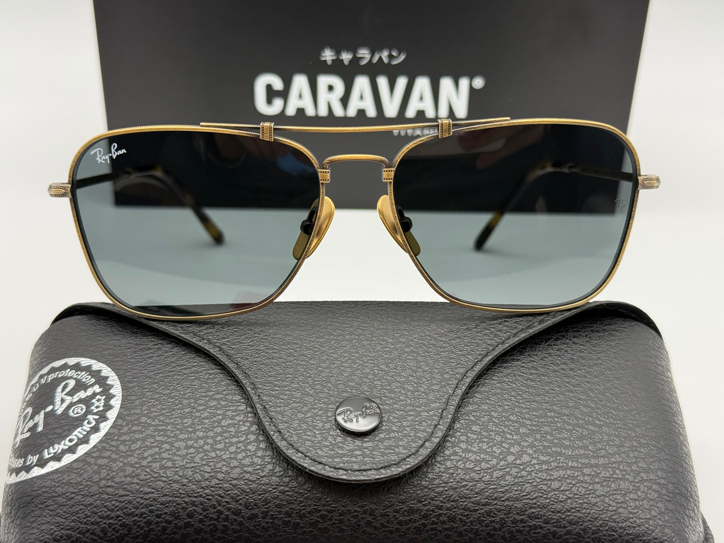 Ray-Ban Caravan Titanium 58mm Antique Gold / Gray Special Edition RB 8136 913757 Japan NEW