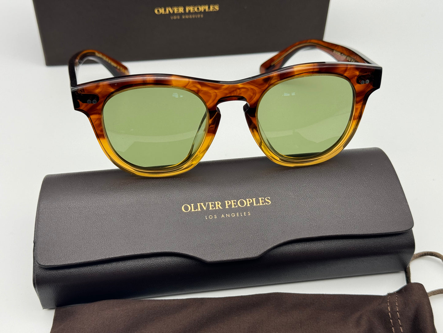 Oliver Peoples Rorke OV 5509 SU 47mm 175452 Dark Amber Gradient Green C Sunglasses Japan NEW