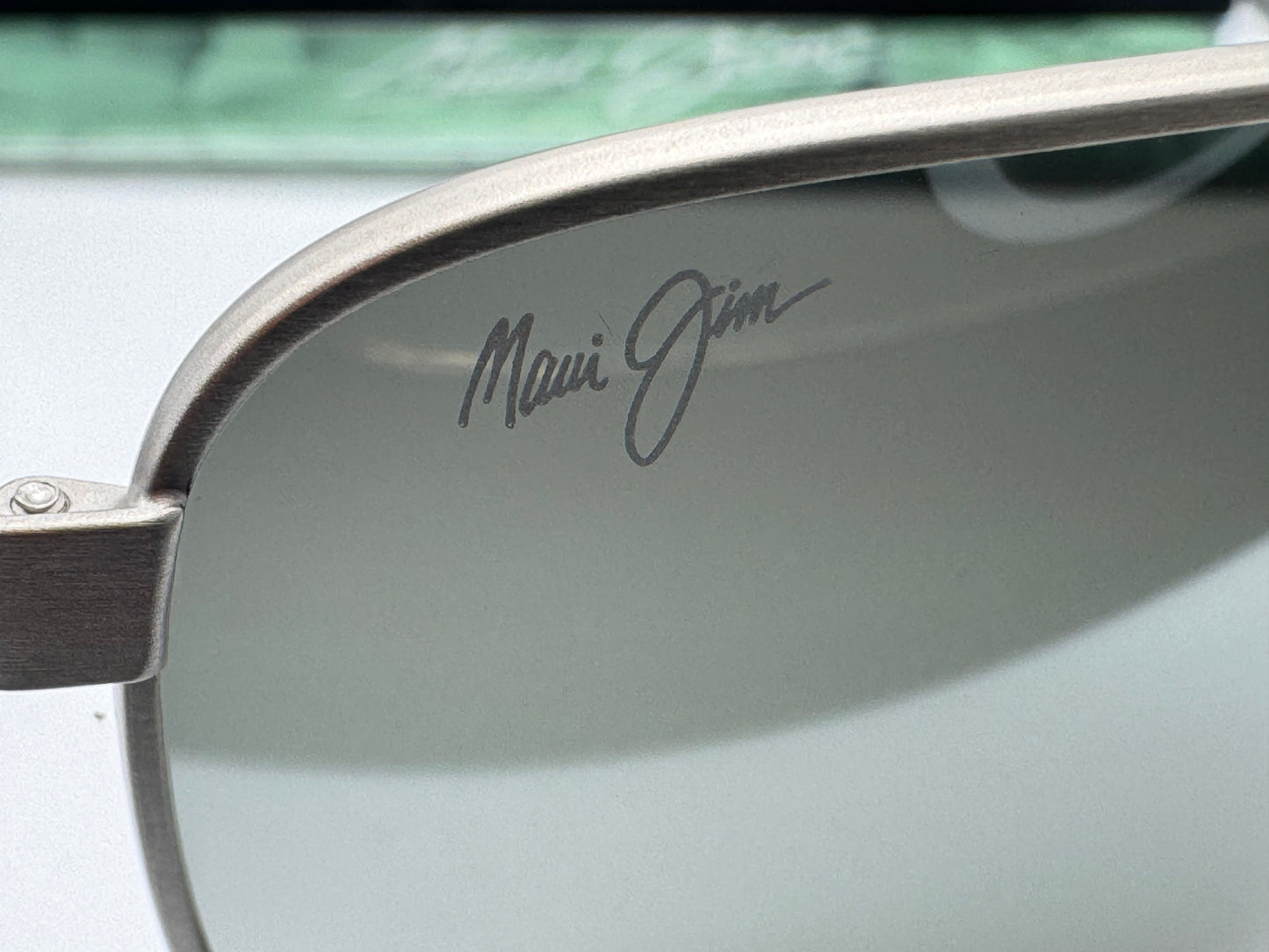 Maui Jim WAIHEE RIDGE 60mm Nurtural Grey Polarized Super Thin Glass Lens Brushed Matte Silver Sunglass 777-14 Missing Box New