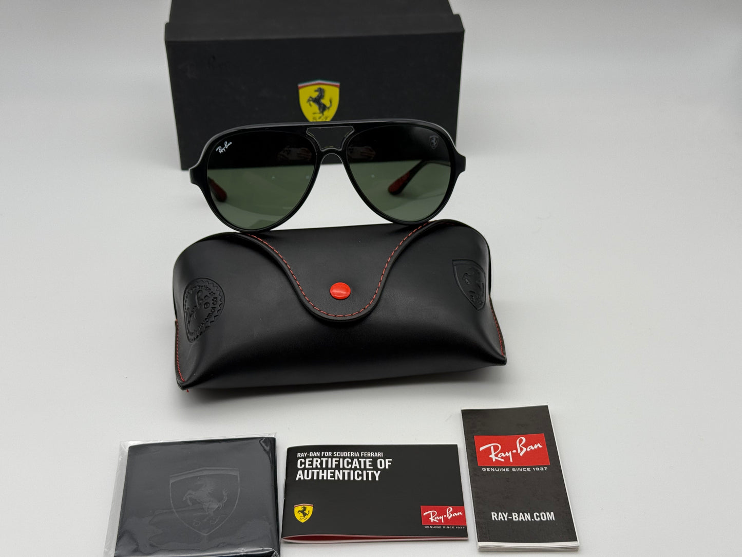 Ray Ban SCUDERIA Ferrari Collection 57mm RB 4125M Black G 15 Green Italy