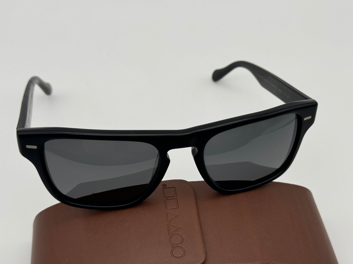 Oliver Peoples Strathmore 54mm OV 5282 1465/K8 VFX + Polarized Matte Black Italy Open Box