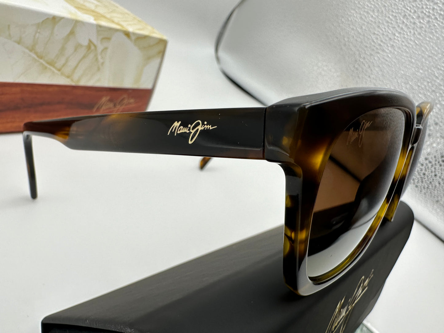 Maui Jim Shave Ice 52mm MJ533-10 STG-BG Polarized NEW